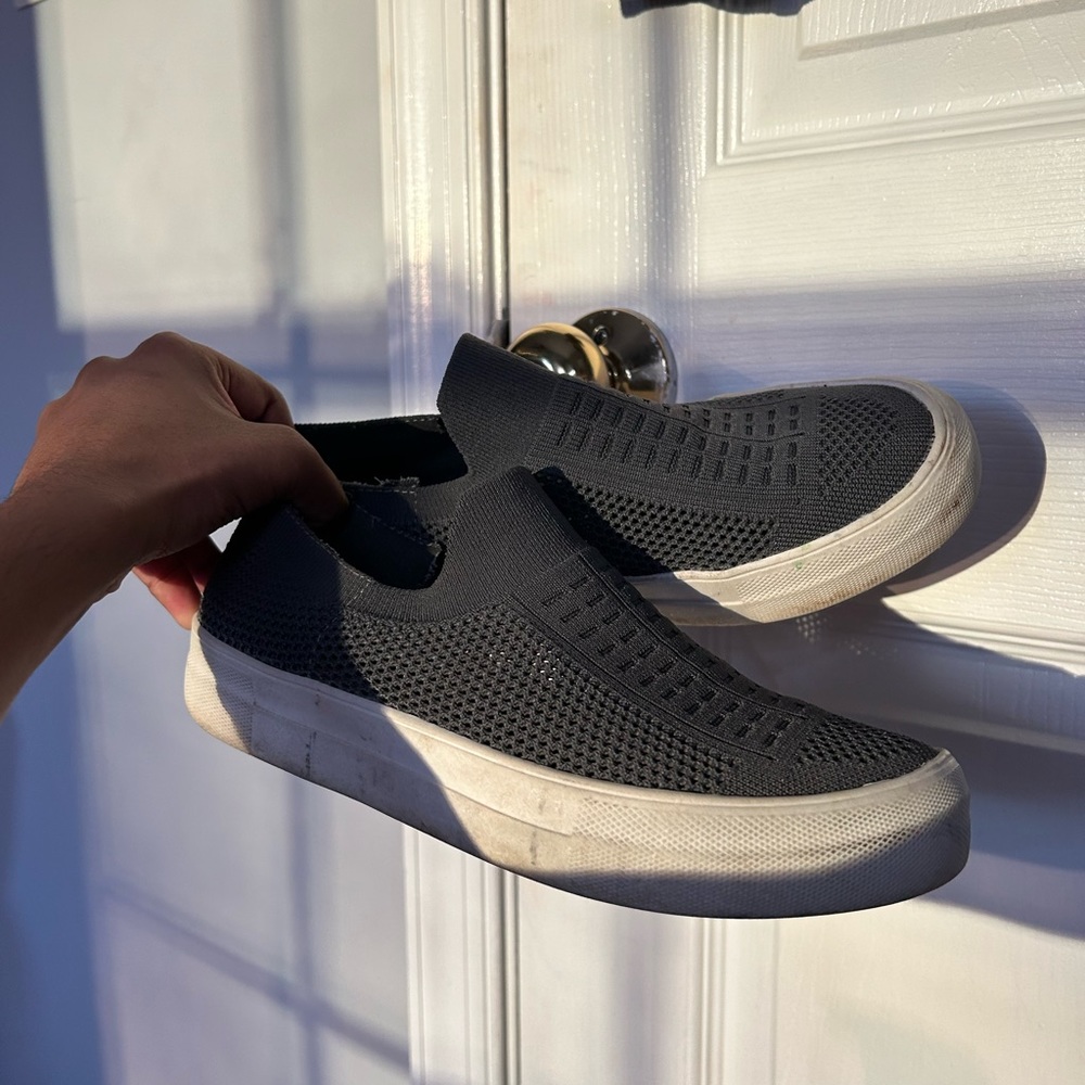 steve Madden Slip on Shows